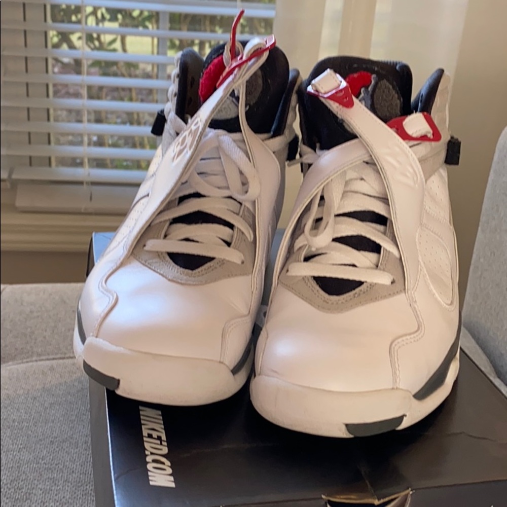Nike Air Jordan 8 retro - Picture 2 of 4